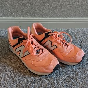 Women's New Balance Shoes ‼️NEED GONE. Make me an offer..